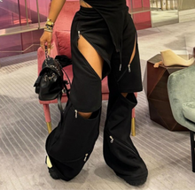 Load image into Gallery viewer, Cutt’n Up🖤🤎 (Pants) (ARRIVING SOON)‼️
