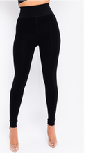 Load image into Gallery viewer, Cold Heart Fleece Leggings
